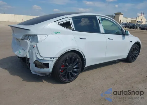 2022 Tesla Model Y Performance Dual Motor All-Wheel Drive from USA, damaged, VIN 7SAYGDEF4NF452094